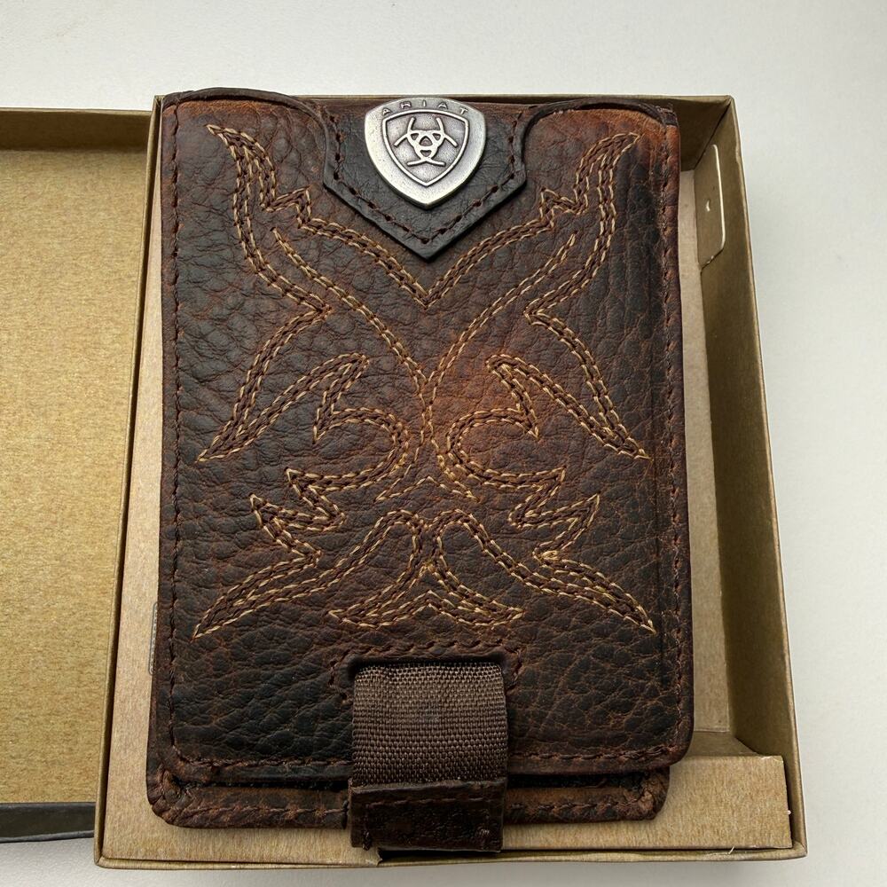 Ariat Bifold Wallet with Money Clip and Boot Stitch Design, Dark Brown 902